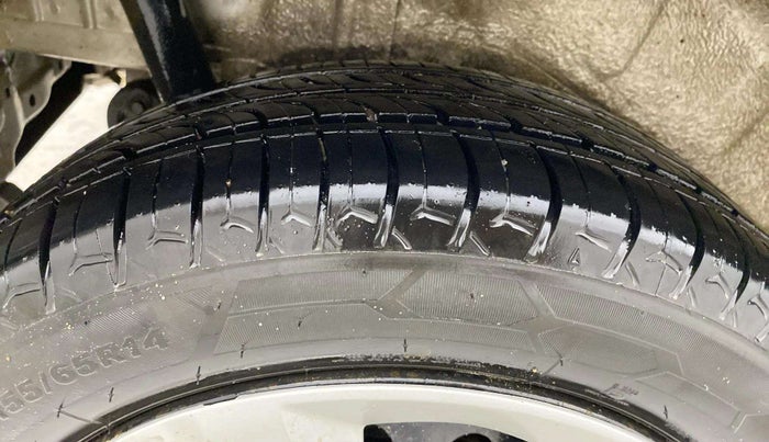 2017 Maruti Wagon R 1.0 VXI, CNG, Manual, 70,822 km, Right Rear Tyre Tread