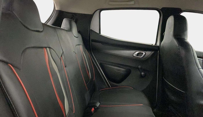 2019 Renault Kwid RXT 1.0 (O), Petrol, Manual, 72,433 km, Right Side Rear Door Cabin