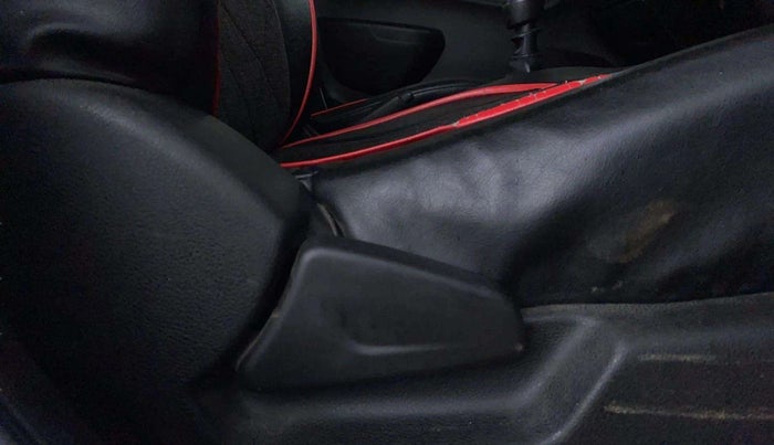 2019 Renault Kwid RXL, Petrol, Manual, 49,545 km, Driver Side Adjustment Panel