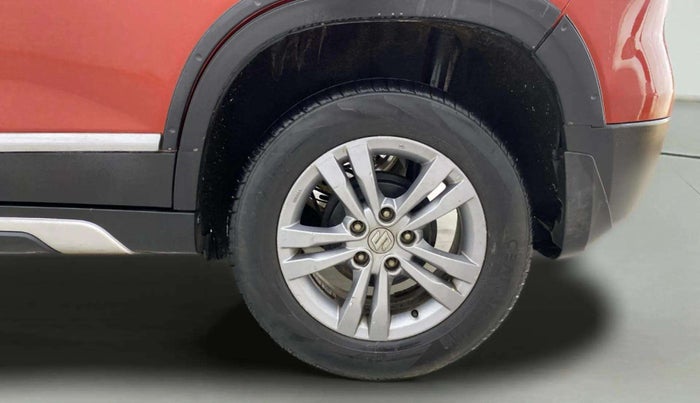 2017 Maruti Vitara Brezza ZDI, Diesel, Manual, 1,12,680 km, Left Rear Wheel