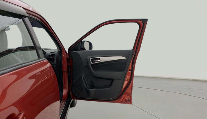 2017 Maruti Vitara Brezza ZDI, Diesel, Manual, 1,12,680 km, RHS Front Door