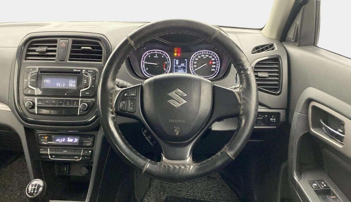2017 Maruti Vitara Brezza ZDI, Diesel, Manual, 1,12,680 km, Steering Wheel Close Up
