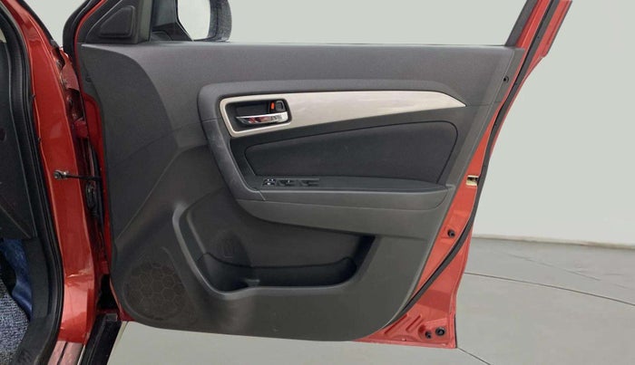 2017 Maruti Vitara Brezza ZDI, Diesel, Manual, 1,12,680 km, Driver Side Door Panels Control
