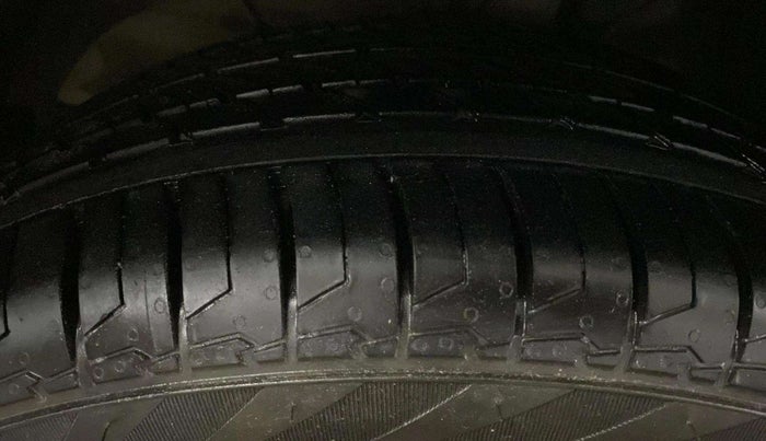 2021 Maruti Baleno ZETA CVT PETROL 1.2, Petrol, Automatic, 58,672 km, Left Front Tyre Tread
