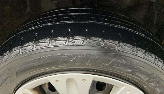 2016 Honda Amaze 1.2L I-VTEC S, Petrol, Manual, 87,508 km, Right Front Tyre Tread