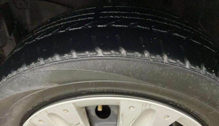 2016 Honda Amaze 1.2L I-VTEC S, Petrol, Manual, 87,508 km, Left Rear Tyre Tread