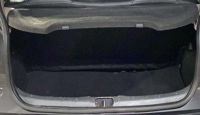 2019 Hyundai NEW SANTRO SPORTZ MT, Petrol, Manual, 65,404 km, Boot Inside