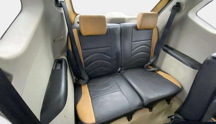2020 Renault TRIBER RXT, Petrol, Manual, 1,18,229 km, Third Seat Row ( optional )
