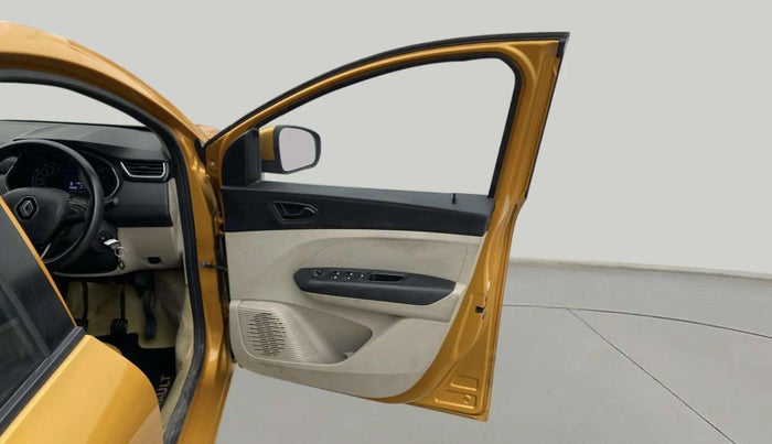 2020 Renault TRIBER RXT, Petrol, Manual, 1,18,229 km, RHS Front Door