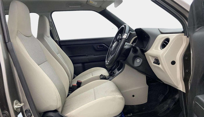 2022 Maruti New Wagon-R LXI CNG 1.0, CNG, Manual, 42,196 km, Right Side Front Door Cabin