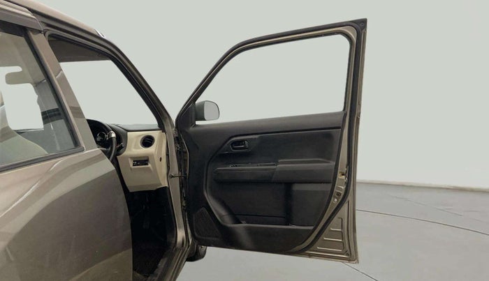 2022 Maruti New Wagon-R LXI CNG 1.0, CNG, Manual, 42,196 km, RHS Front Door