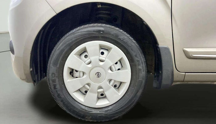 2022 Maruti New Wagon-R LXI CNG 1.0, CNG, Manual, 42,196 km, Left Front Wheel