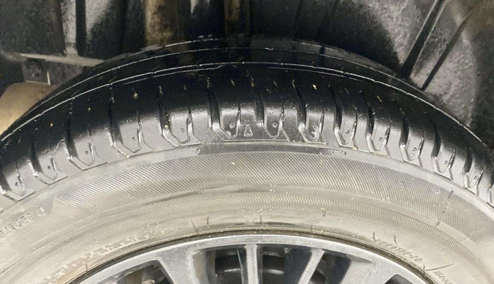 2020 Maruti XL6 ALPHA AT, Petrol, Automatic, 1,02,462 km, Right Rear Tyre Tread