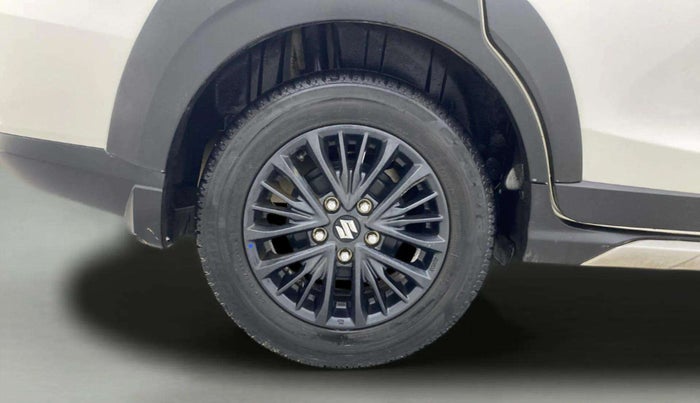 2020 Maruti XL6 ALPHA AT, Petrol, Automatic, 1,02,462 km, Right Rear Wheel