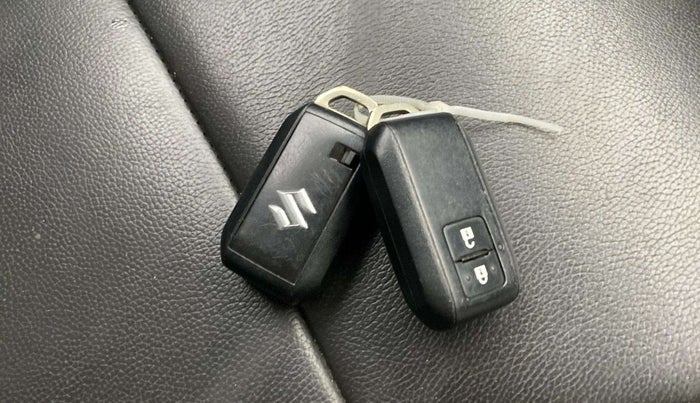 2020 Maruti XL6 ALPHA AT, Petrol, Automatic, 1,02,462 km, Key Close Up