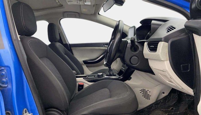 2021 Tata NEXON XZ PLUS (O) PETROL, Petrol, Manual, 54,182 km, Right Side Front Door Cabin