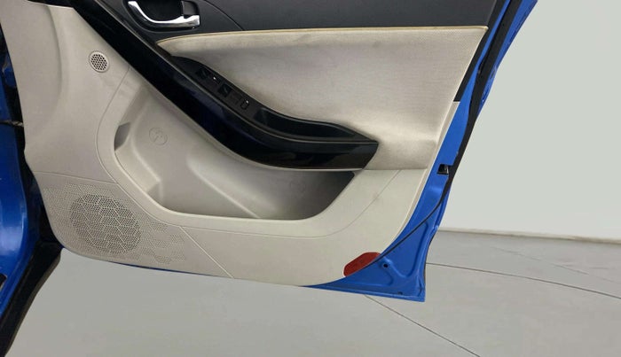 2021 Tata NEXON XZ PLUS (O) PETROL, Petrol, Manual, 54,182 km, Driver Side Door Panels Control