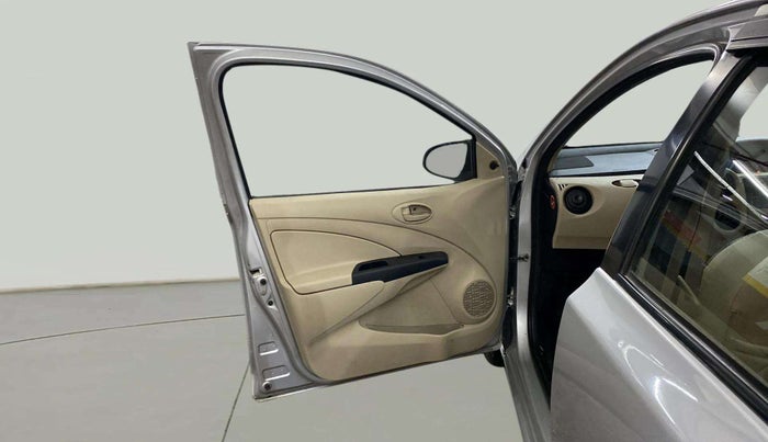 2019 Toyota Etios Liva GX, Petrol, Manual, 43,404 km, LHS Front Door