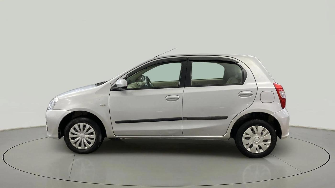 2019 Toyota Etios Liva GX, Petrol, Manual, 43,404 km, Left Side