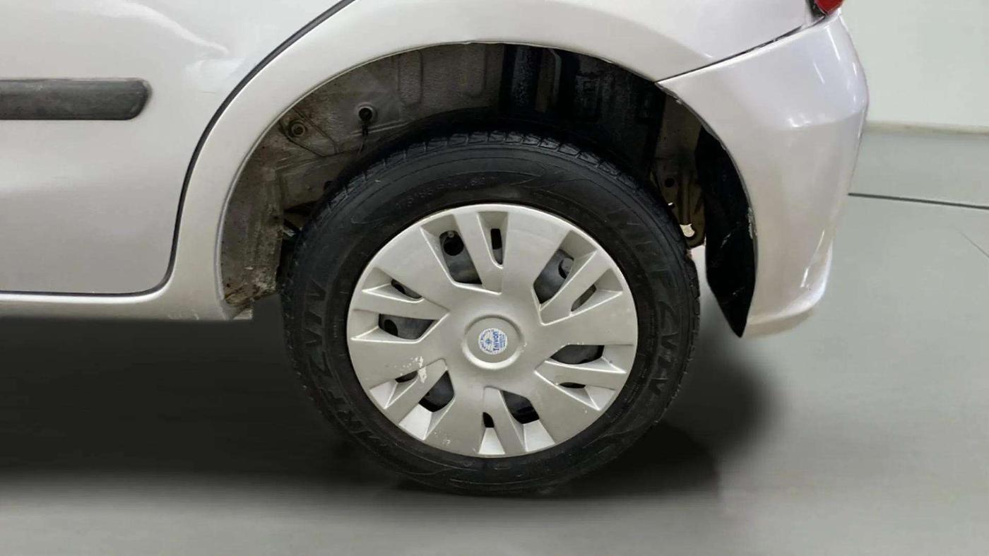 2019 Toyota Etios Liva GX, Petrol, Manual, 43,404 km, Left Rear Wheel