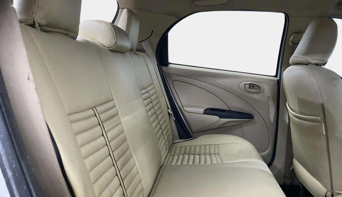 2019 Toyota Etios Liva GX, Petrol, Manual, 43,404 km, Right Side Rear Door Cabin