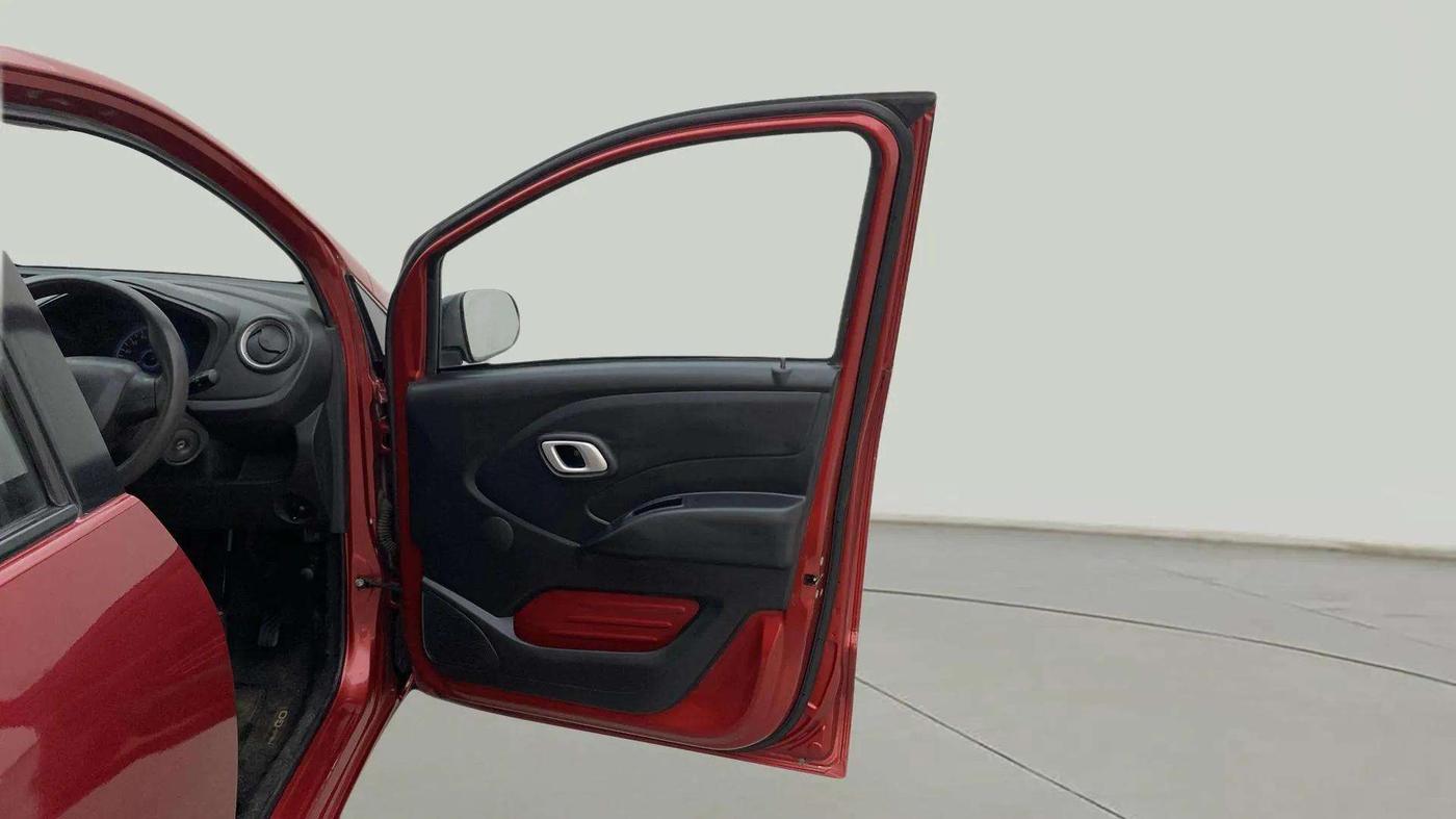 2019 Datsun Redi Go S, Petrol, Manual, 56,843 km, RHS Front Door