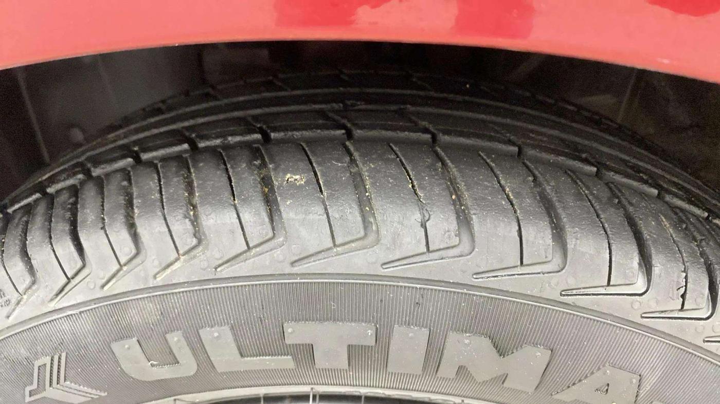 2019 Datsun Redi Go S, Petrol, Manual, 56,843 km, Left Front Tyre Tread