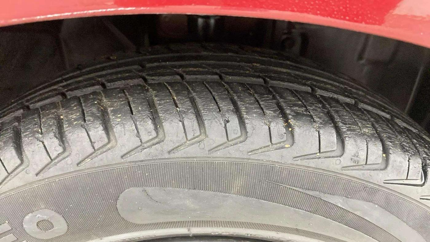 2019 Datsun Redi Go S, Petrol, Manual, 56,843 km, Right Front Tyre Tread