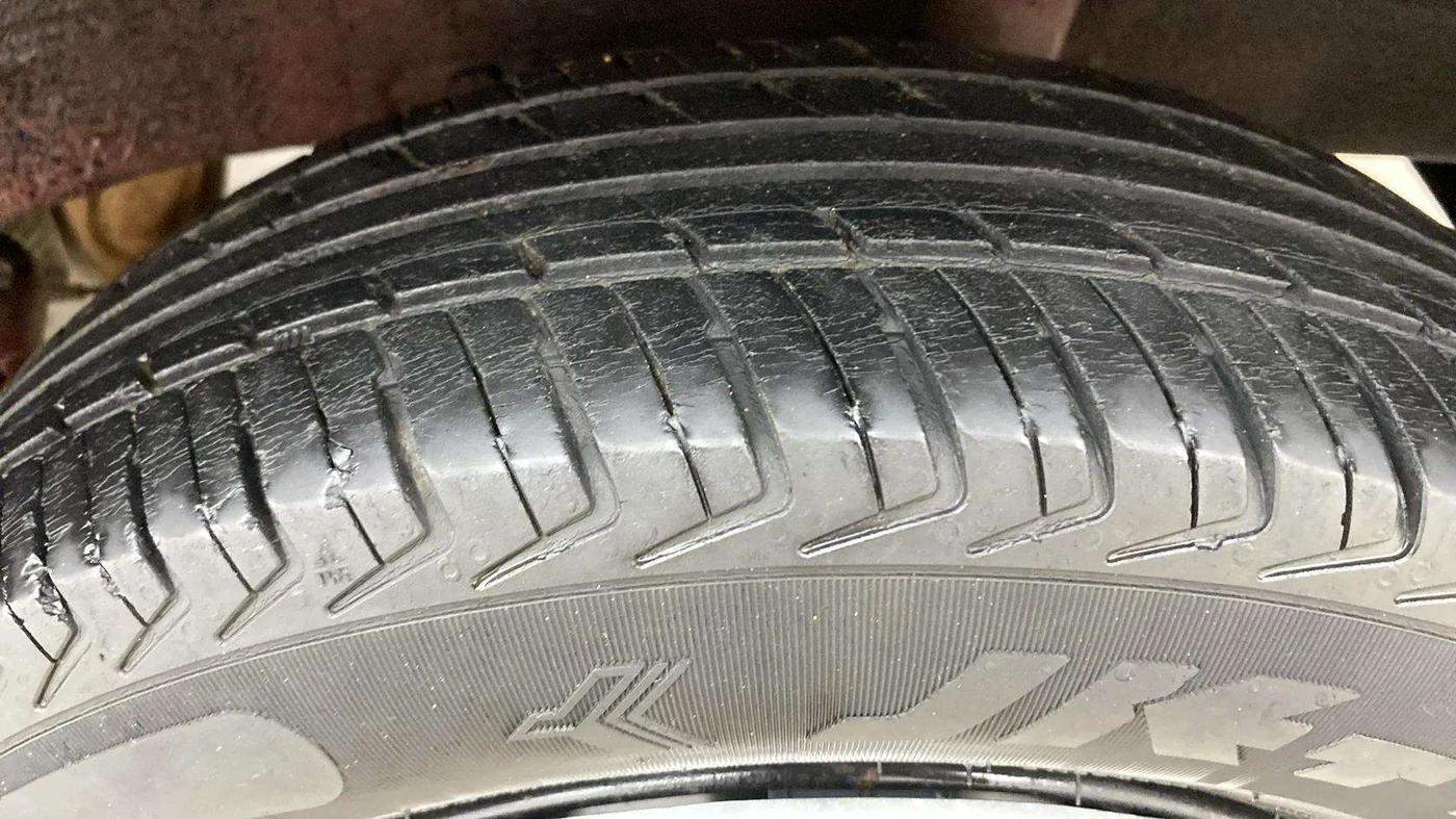 2019 Datsun Redi Go S, Petrol, Manual, 56,843 km, Left Rear Tyre Tread