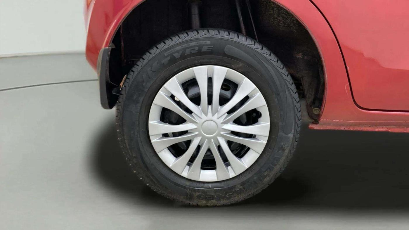 2019 Datsun Redi Go S, Petrol, Manual, 56,843 km, Right Rear Wheel
