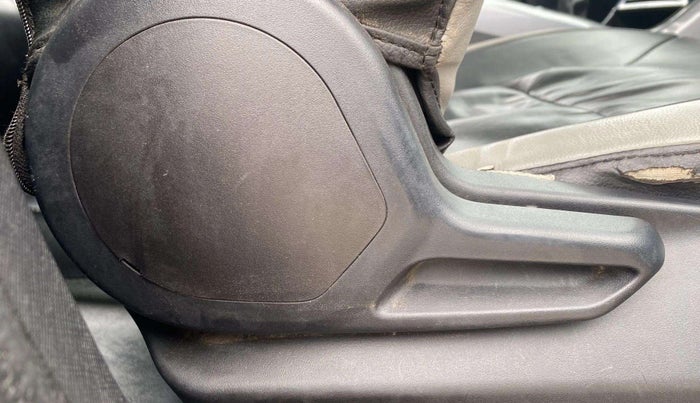 2022 Tata NEXON XM DIESEL, Diesel, Manual, 80,568 km, Driver Side Adjustment Panel