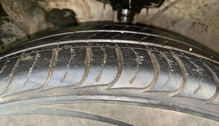 2019 Hyundai Creta SX 1.6 PETROL, Petrol, Manual, 33,476 km, Left Front Tyre Tread