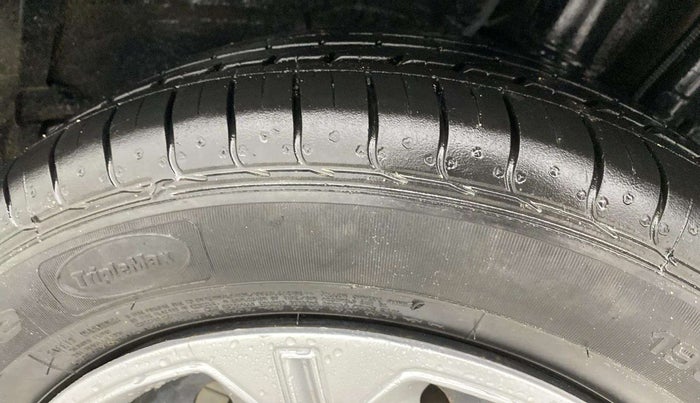 2022 Tata NEXON XZ PETROL, CNG, Manual, 33,390 km, Left Rear Tyre Tread