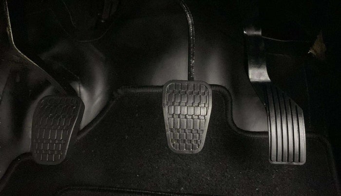2022 Tata NEXON XZ PETROL, CNG, Manual, 33,390 km, Pedals