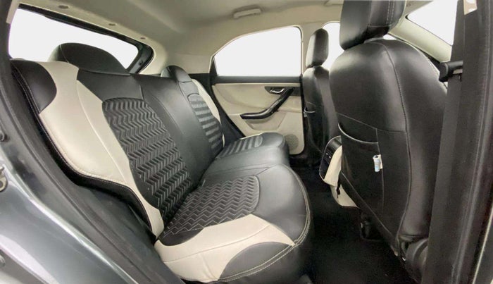 2022 Tata NEXON XZ PETROL, CNG, Manual, 33,390 km, Right Side Rear Door Cabin