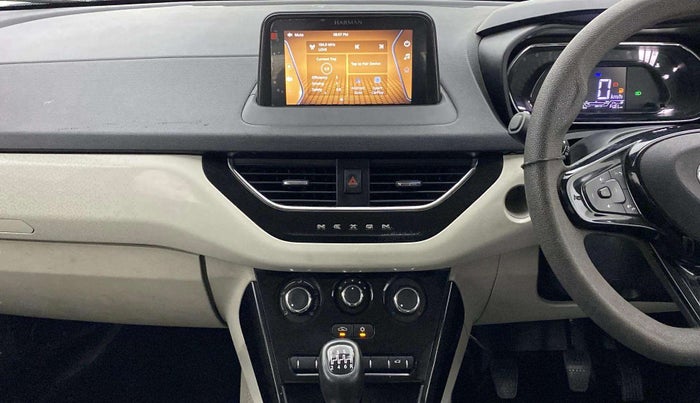 2022 Tata NEXON XZ PETROL, CNG, Manual, 33,390 km, Air Conditioner