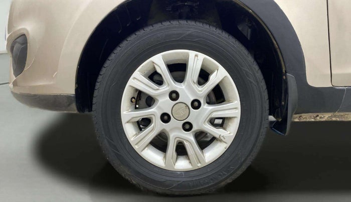 2015 Tata Zest XMS 75PS DIESEL, Diesel, Manual, 1,36,337 km, Left Front Wheel