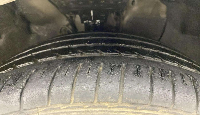 2015 Hyundai Elite i20 ASTA 1.2, Petrol, Manual, 76,086 km, Right Front Tyre Tread