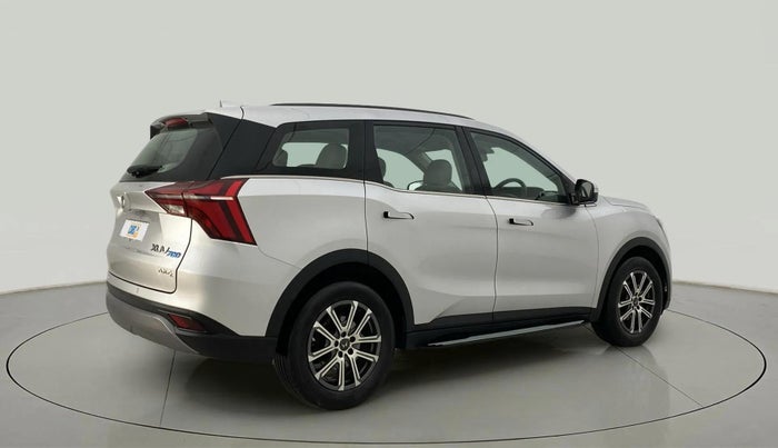 2023 Mahindra XUV700 AX 7 LUXURY P AT 7 STR, Petrol, Automatic, 19,218 km, Right Back Diagonal