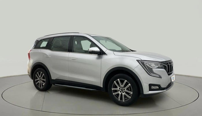 2023 Mahindra XUV700 AX 7 LUXURY P AT 7 STR, Petrol, Automatic, 19,218 km, Right Front Diagonal