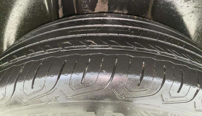 2022 Volkswagen TAIGUN GT 1.5 TSI MT, Petrol, Manual, 37,625 km, Right Rear Tyre Tread