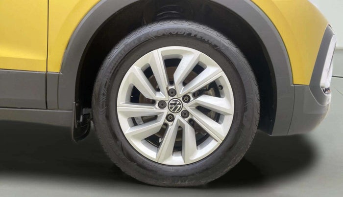 2022 Volkswagen TAIGUN GT 1.5 TSI MT, Petrol, Manual, 37,625 km, Right Front Wheel