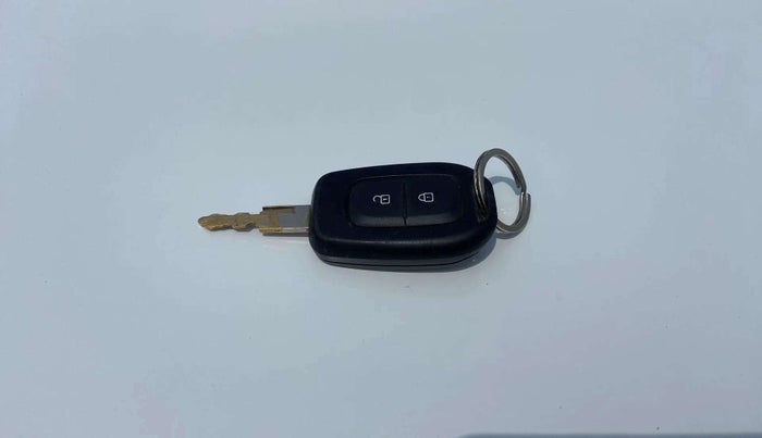 2018 Renault Kwid RXT 1.0 AMT (O), Petrol, Automatic, 29,691 km, Key Close Up