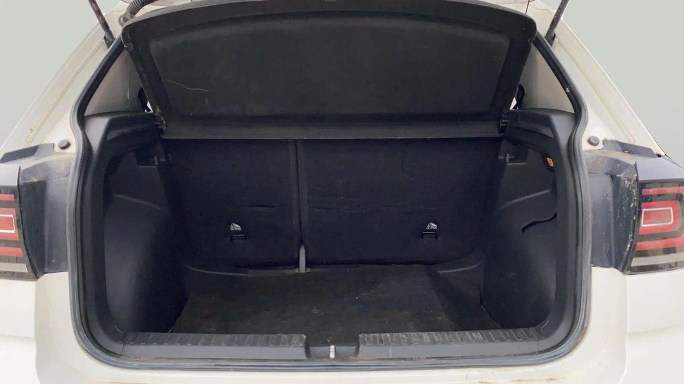 2021 Volkswagen TAIGUN TOPLINE 1.0 TSI MT, Petrol, Manual, 78,933 km, Boot Inside