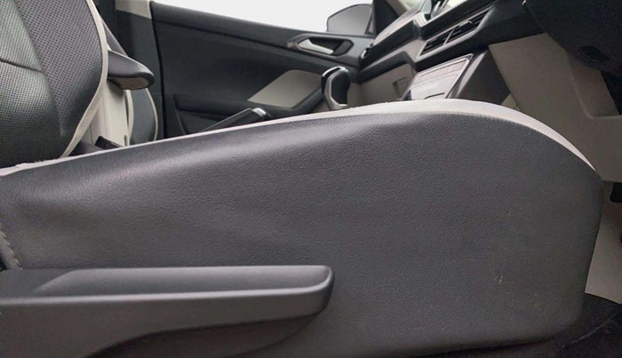 2021 Volkswagen TAIGUN TOPLINE 1.0 TSI MT, Petrol, Manual, 78,869 km, Driver Side Adjustment Panel
