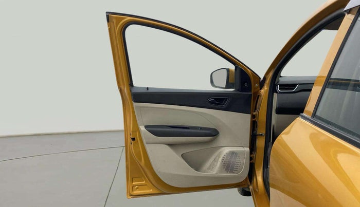 2020 Renault TRIBER RXL MT, Petrol, Manual, 48,953 km, LHS Front Door