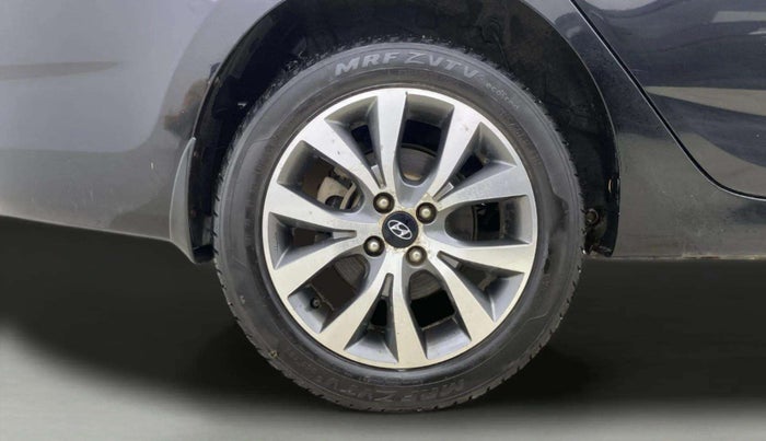 2014 Hyundai Verna FLUIDIC 1.6 VTVT SX OPT, CNG, Manual, 54,701 km, Right Rear Wheel