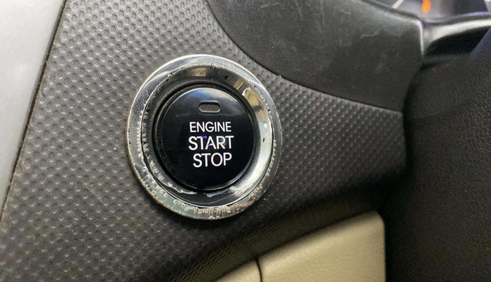 2014 Hyundai Verna FLUIDIC 1.6 VTVT SX OPT, CNG, Manual, 54,701 km, Keyless Start/ Stop Button