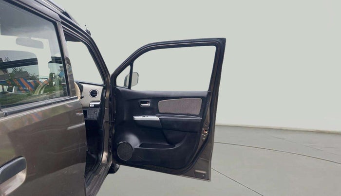 2013 Maruti Wagon R 1.0 LXI, Petrol, Manual, 67,418 km, RHS Front Door
