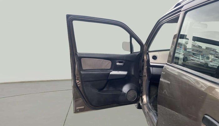 2013 Maruti Wagon R 1.0 LXI, Petrol, Manual, 67,418 km, LHS Front Door